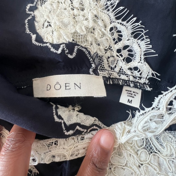 EUC Doen Obelia Dress in Navy Size Medium - Picture 7 of 7